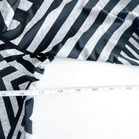 Joseph Ribkoff Women Cardigan Sweater Striped Black Gray Open Front Stretch US 8 - Picture 4 of 6